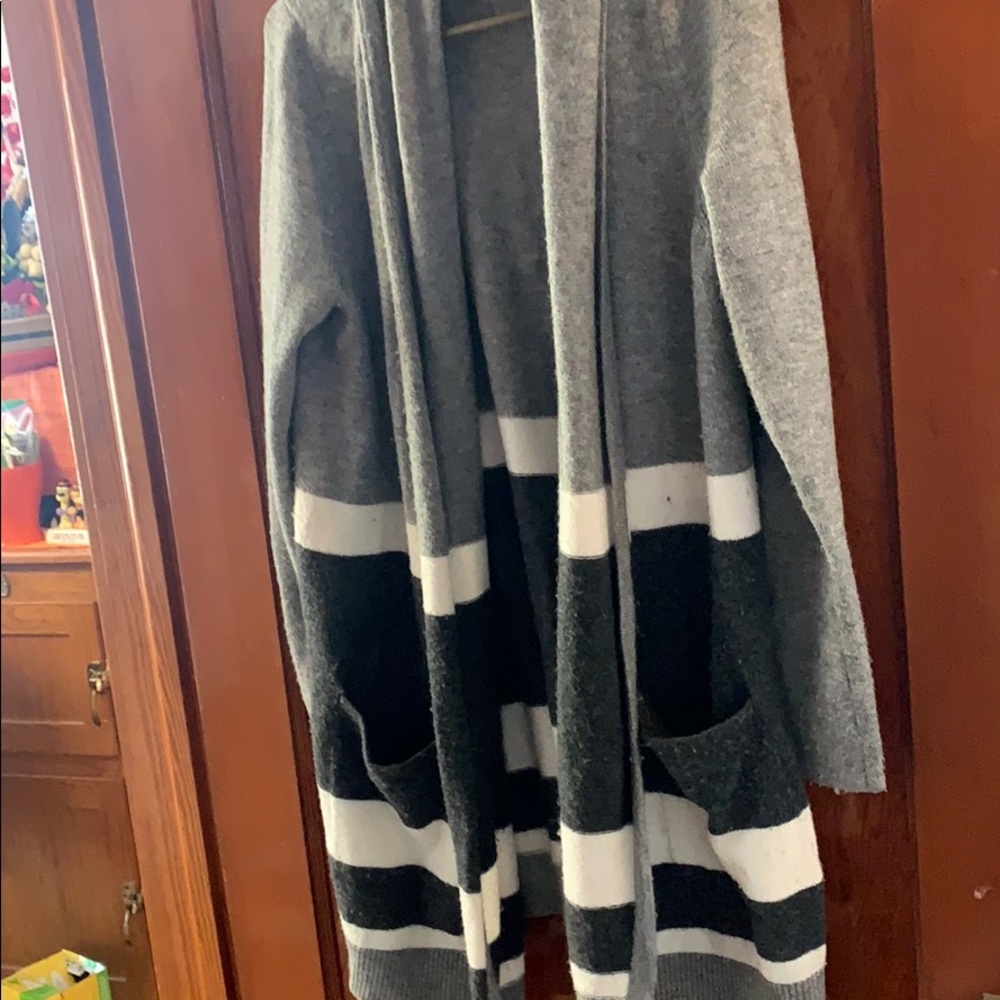 Grey cardigan